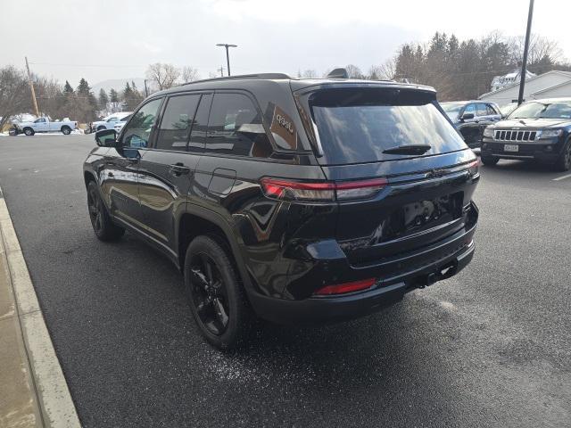 used 2023 Jeep Grand Cherokee car, priced at $34,999