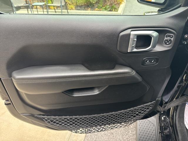 used 2022 Jeep Gladiator car, priced at $34,779