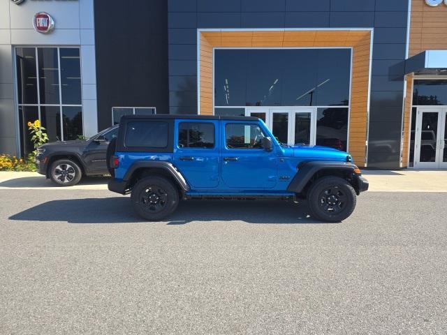 new 2025 Jeep Wrangler car, priced at $40,671