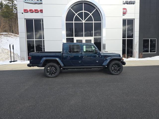 new 2025 Jeep Gladiator car, priced at $43,185