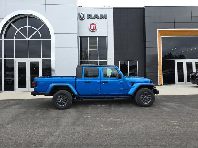 new 2024 Jeep Gladiator car, priced at $45,702