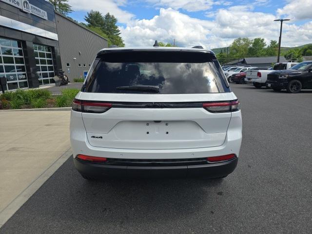 new 2024 Jeep Grand Cherokee car, priced at $45,836