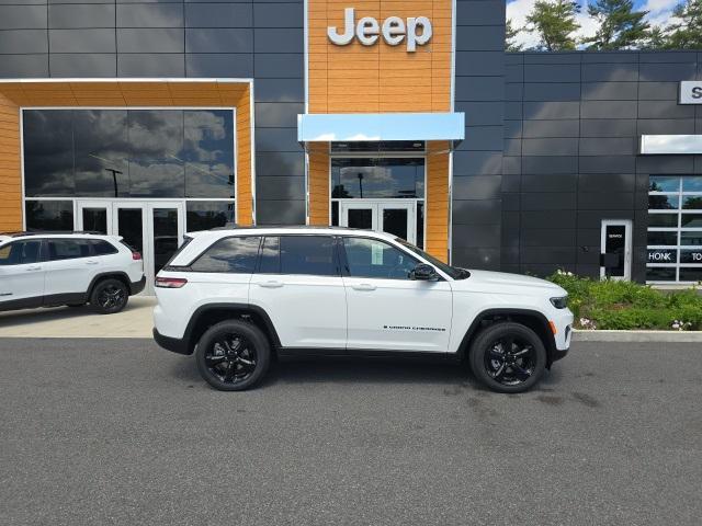 new 2024 Jeep Grand Cherokee car, priced at $45,836