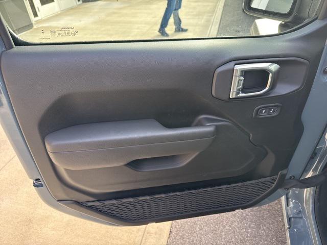 new 2026 Jeep Gladiator car, priced at $44,359