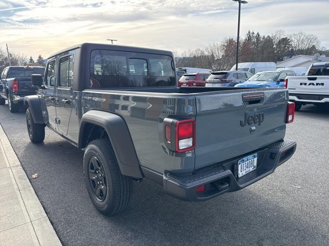 new 2026 Jeep Gladiator car, priced at $44,359