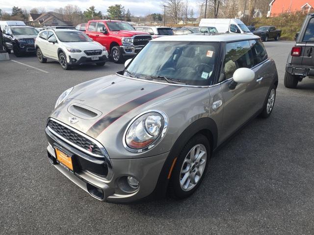 used 2018 MINI Hardtop car, priced at $16,999