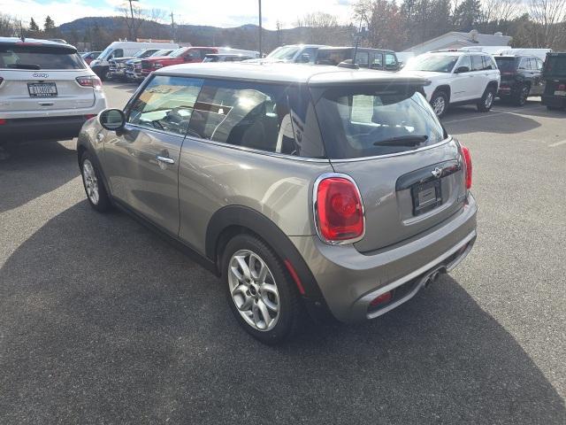 used 2018 MINI Hardtop car, priced at $16,999