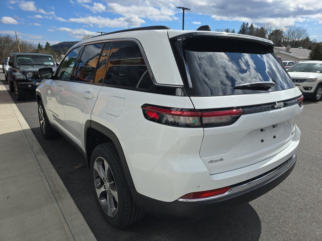 new 2024 Jeep Grand Cherokee car, priced at $51,601