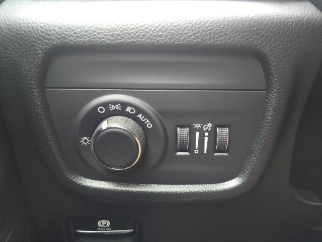 new 2025 Jeep Grand Cherokee L car, priced at $42,240