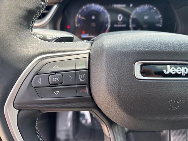 new 2025 Jeep Grand Cherokee car, priced at $41,319