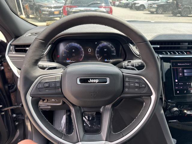 new 2025 Jeep Grand Cherokee car, priced at $41,319