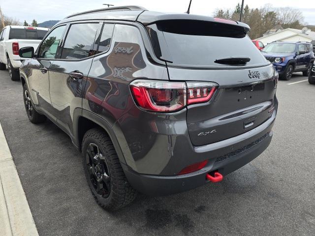 new 2024 Jeep Compass car, priced at $33,280