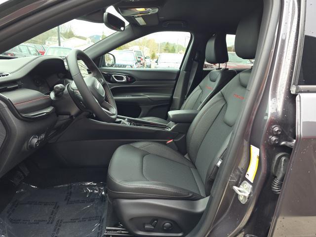 new 2024 Jeep Compass car, priced at $37,370