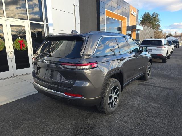 new 2025 Jeep Grand Cherokee car, priced at $47,310