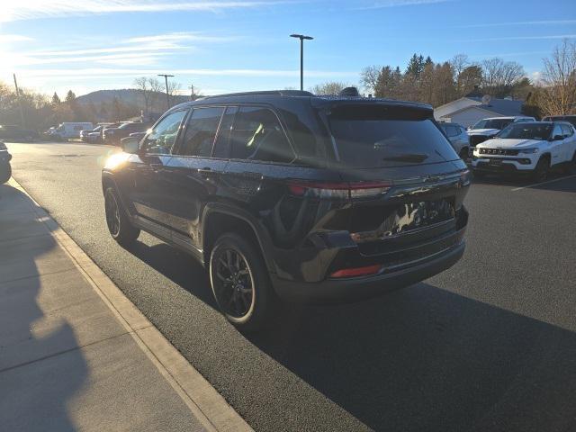 new 2025 Jeep Grand Cherokee car, priced at $44,030