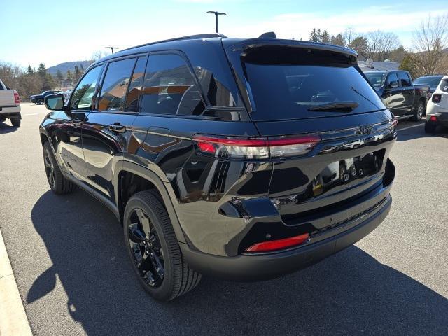 new 2024 Jeep Grand Cherokee car, priced at $46,372