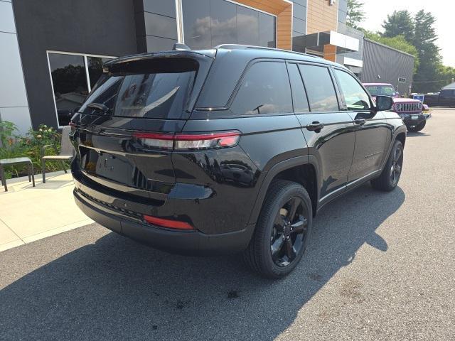 new 2024 Jeep Grand Cherokee car, priced at $43,372