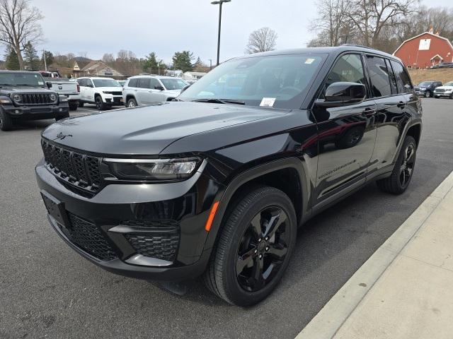 new 2024 Jeep Grand Cherokee car, priced at $42,039