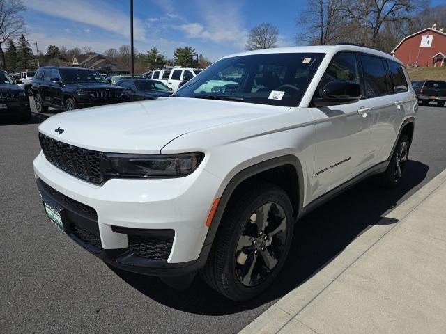 new 2024 Jeep Grand Cherokee L car, priced at $47,796