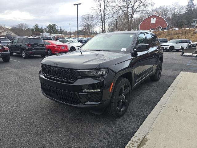 used 2024 Jeep Grand Cherokee car, priced at $41,999