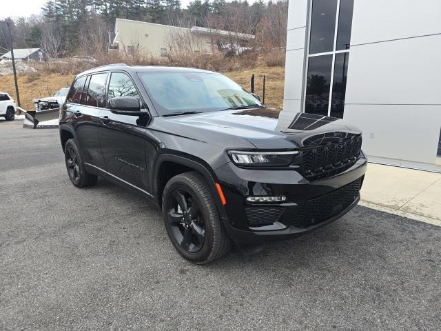 used 2024 Jeep Grand Cherokee car, priced at $41,999