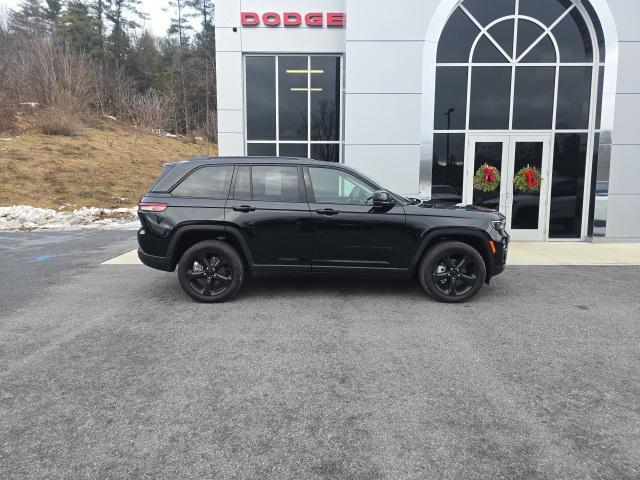 used 2024 Jeep Grand Cherokee car, priced at $41,999