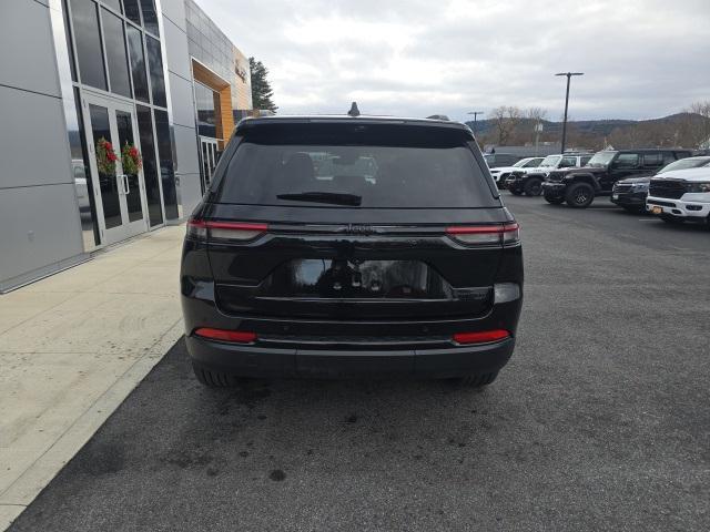 used 2024 Jeep Grand Cherokee car, priced at $41,999