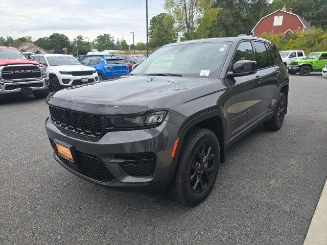 used 2024 Jeep Grand Cherokee car, priced at $35,999