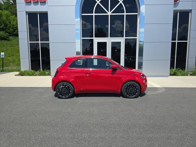 new 2024 FIAT 500e car, priced at $34,095