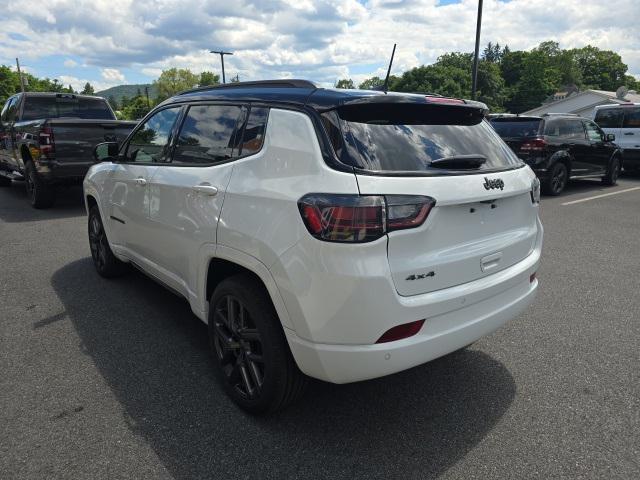 new 2024 Jeep Compass car, priced at $37,211