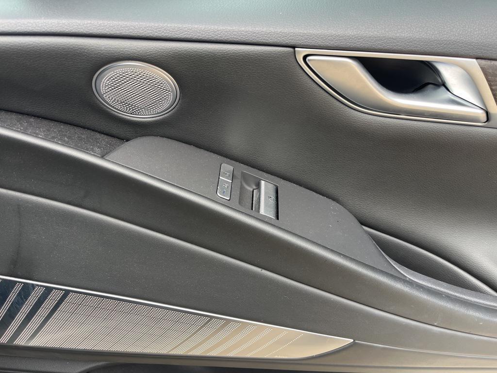 used 2021 Genesis G80 car, priced at $33,789