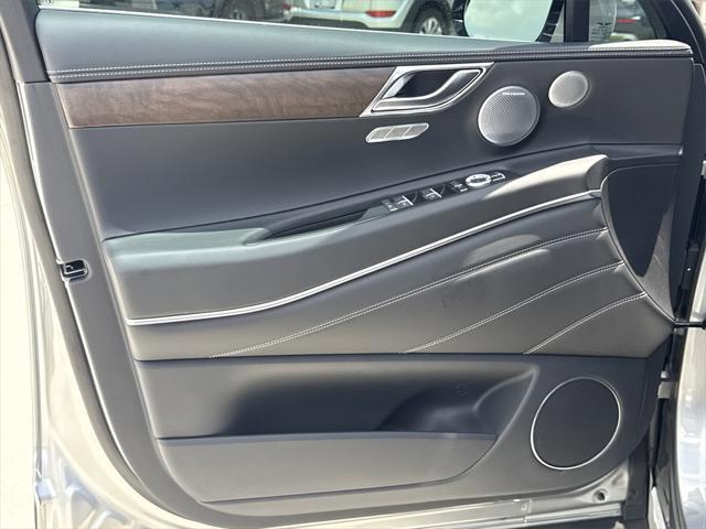 new 2025 Genesis GV80 car, priced at $72,004