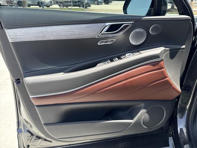 new 2025 Genesis GV80 car, priced at $79,750