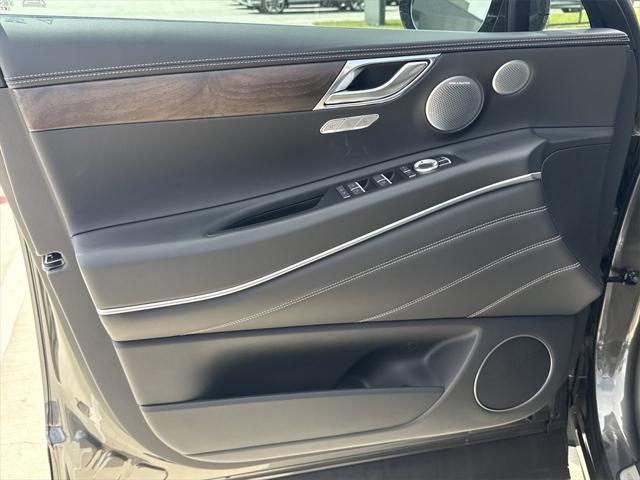 new 2025 Genesis GV80 car, priced at $77,105