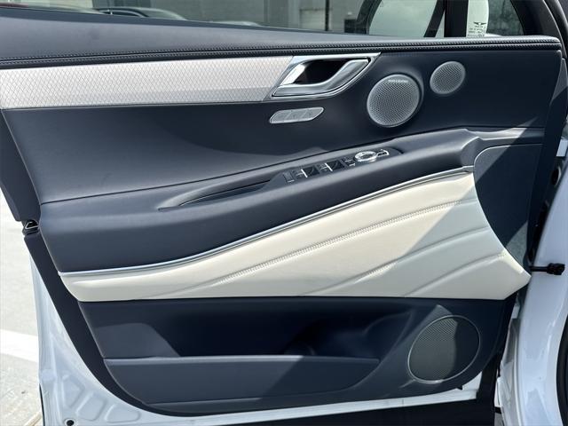 new 2025 Genesis GV80 car, priced at $82,785