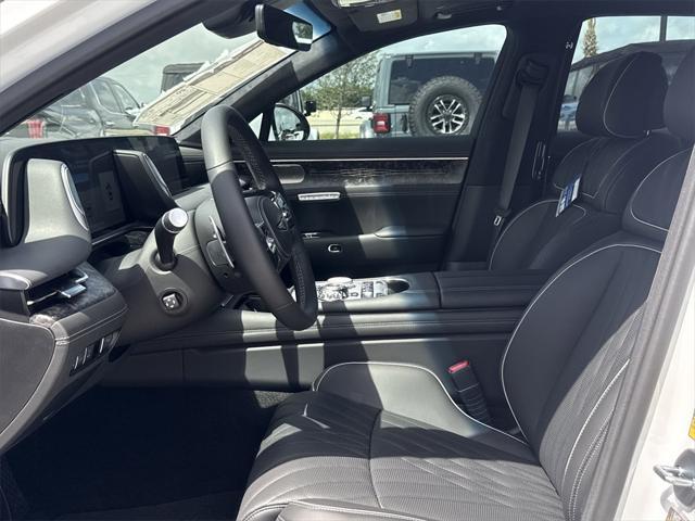 new 2025 Genesis G90 car, priced at $102,615