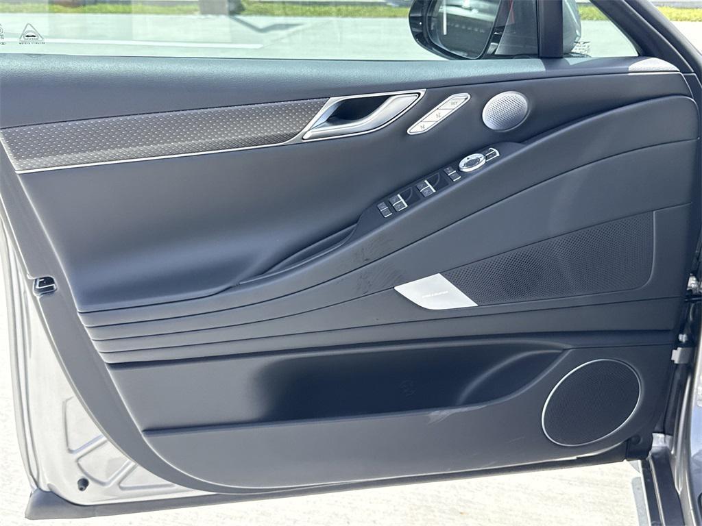 new 2025 Genesis G80 car, priced at $77,205