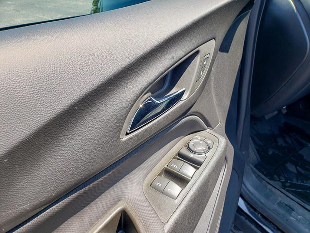 used 2023 Chevrolet Equinox car, priced at $26,130