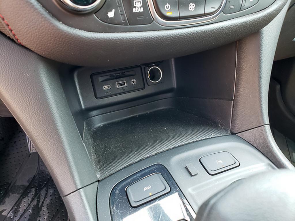 used 2023 Chevrolet Equinox car, priced at $26,130