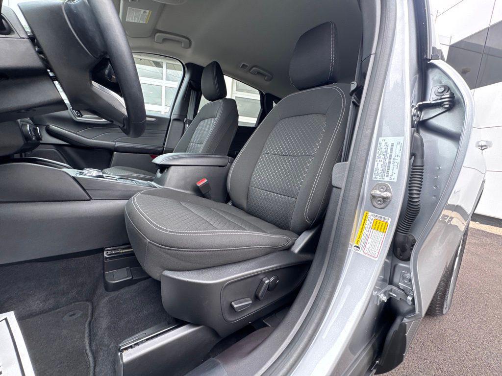 used 2023 Ford Escape car, priced at $21,364