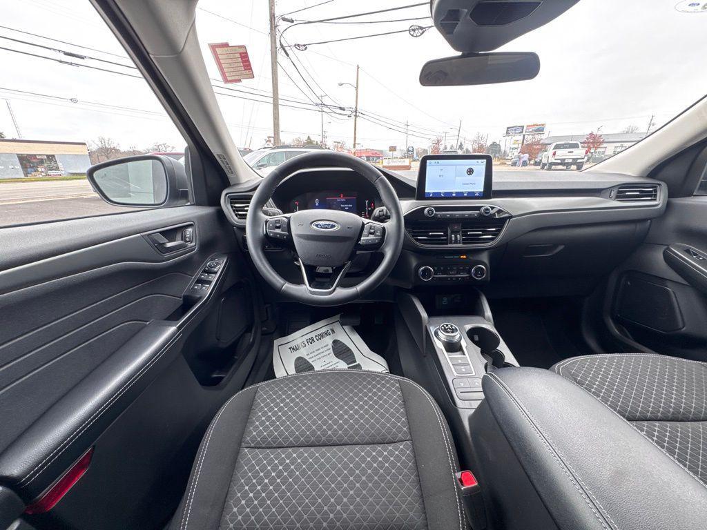 used 2023 Ford Escape car, priced at $21,364