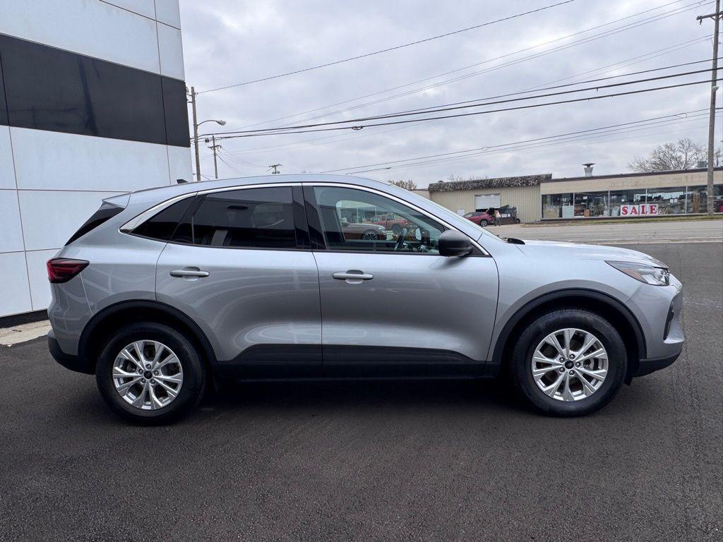 used 2023 Ford Escape car, priced at $21,364