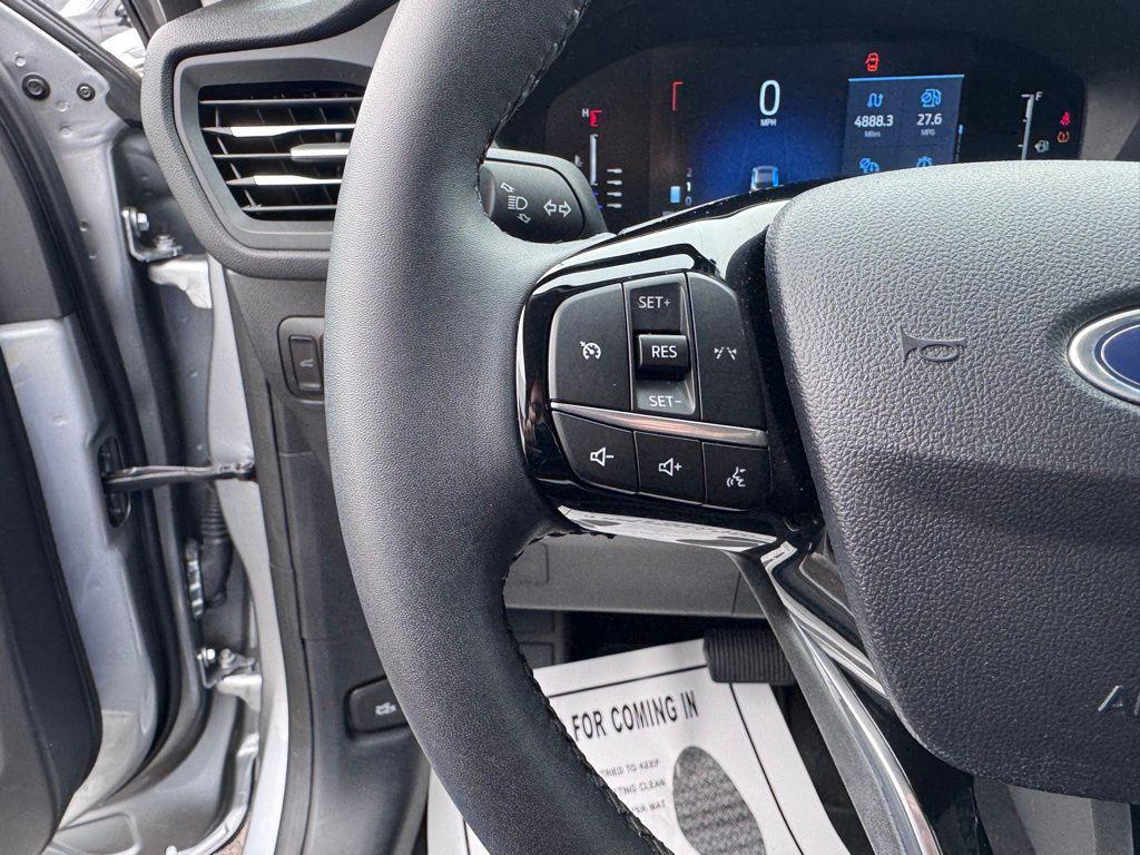 used 2023 Ford Escape car, priced at $21,364