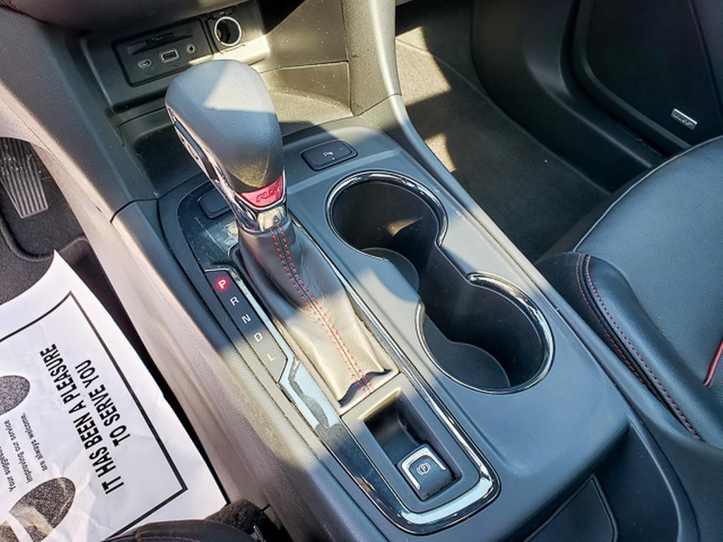 used 2022 Chevrolet Equinox car, priced at $25,700