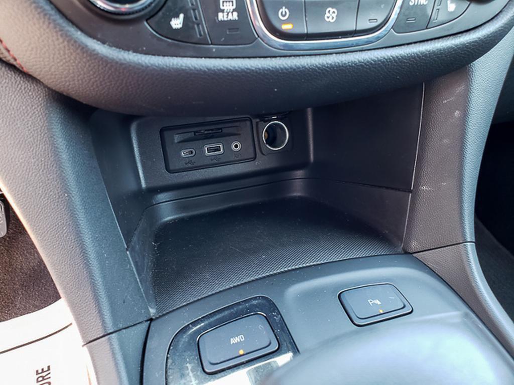 used 2022 Chevrolet Equinox car, priced at $25,700