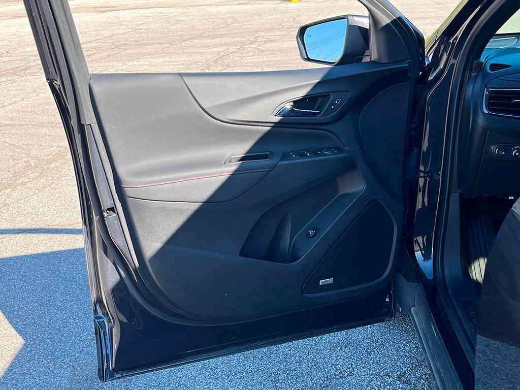 used 2022 Chevrolet Equinox car, priced at $22,090