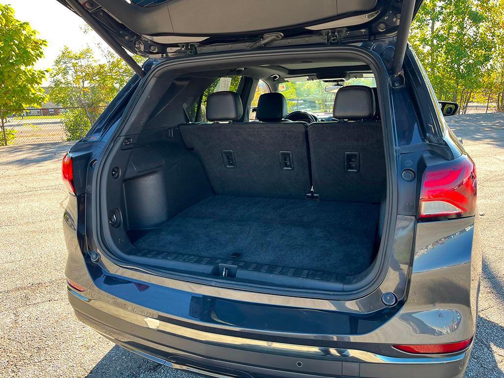 used 2022 Chevrolet Equinox car, priced at $22,090