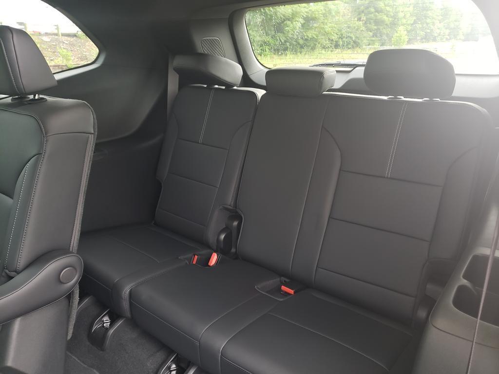 new 2025 GMC Acadia car, priced at $49,725