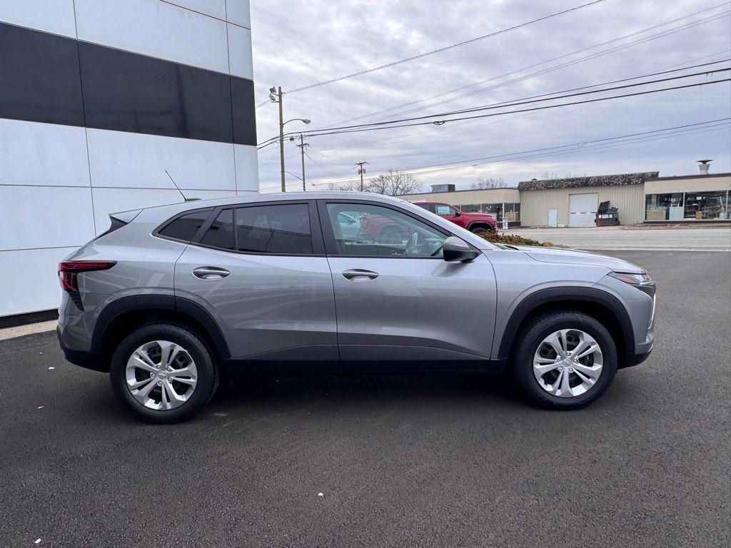 used 2024 Chevrolet Trax car