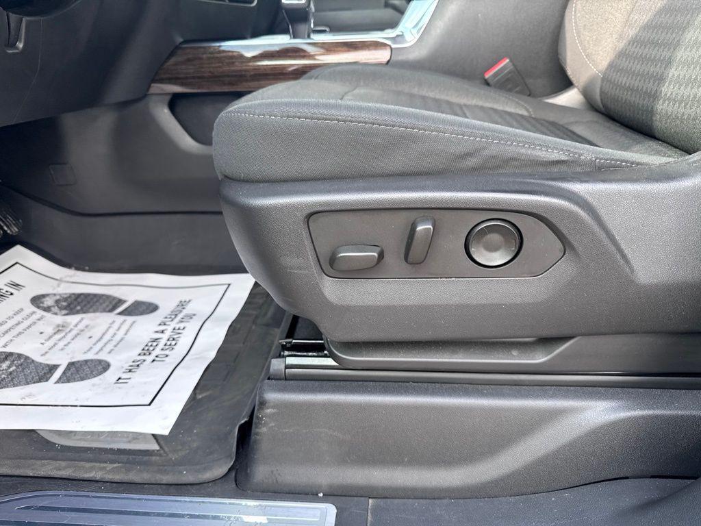 used 2023 GMC Sierra 1500 car, priced at $42,990